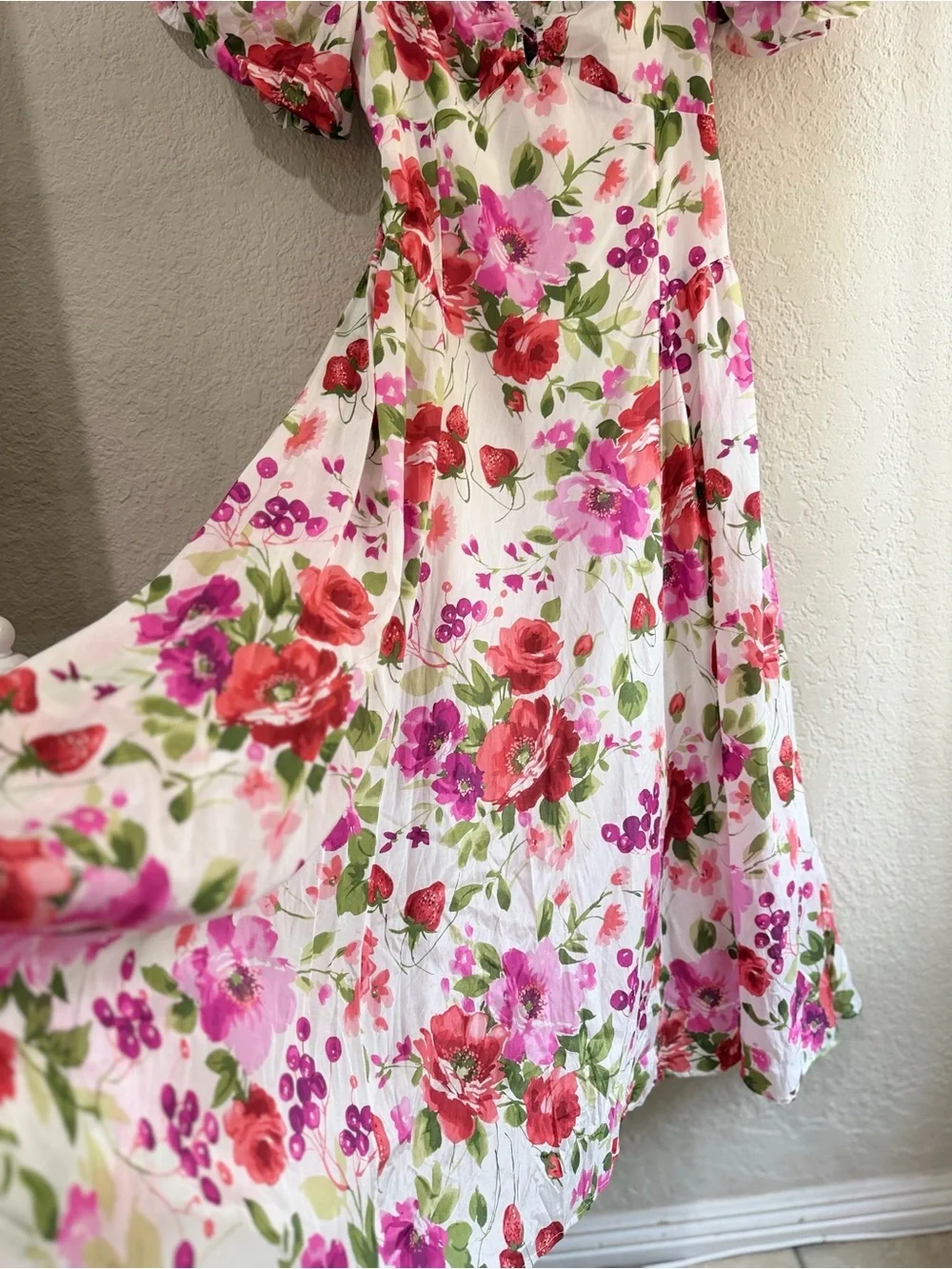 Abercrombie & Fitch Drama Puff Sleeve Maxi Dress in a vibrant red & pink floral